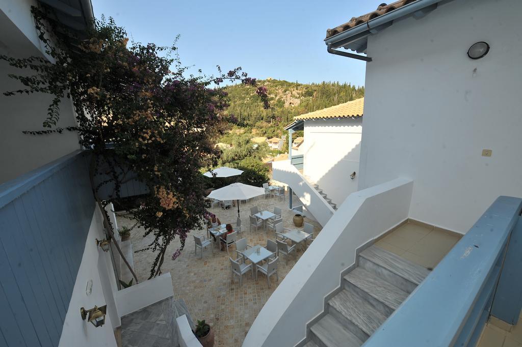 Hotel Ayios Nikitas Luaran gambar