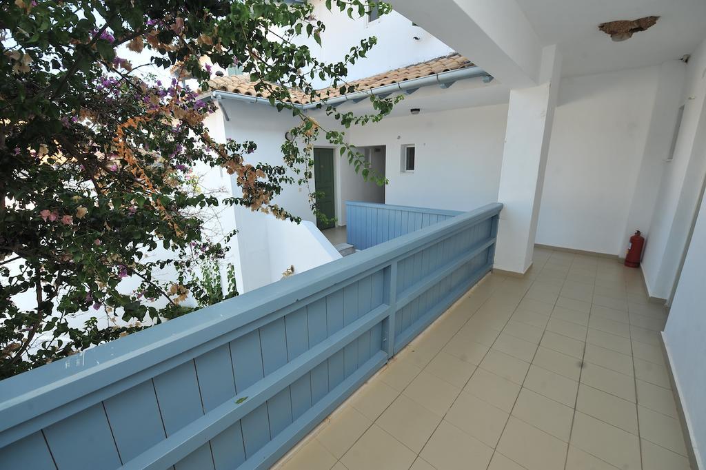 Hotel Ayios Nikitas Luaran gambar