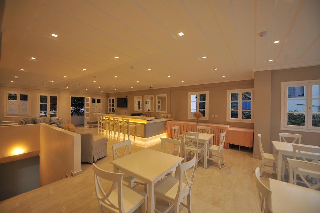 Hotel Ayios Nikitas Luaran gambar