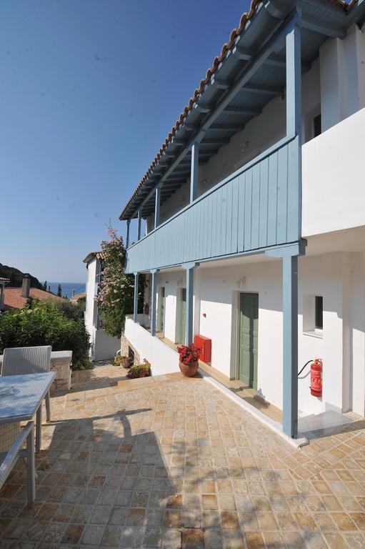 Hotel Ayios Nikitas Luaran gambar