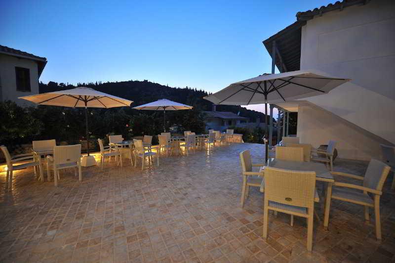 Hotel Ayios Nikitas Luaran gambar