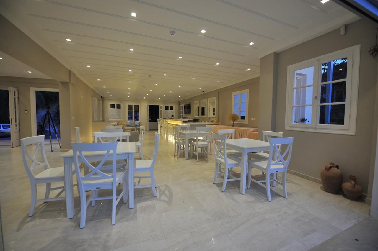 Hotel Ayios Nikitas Luaran gambar